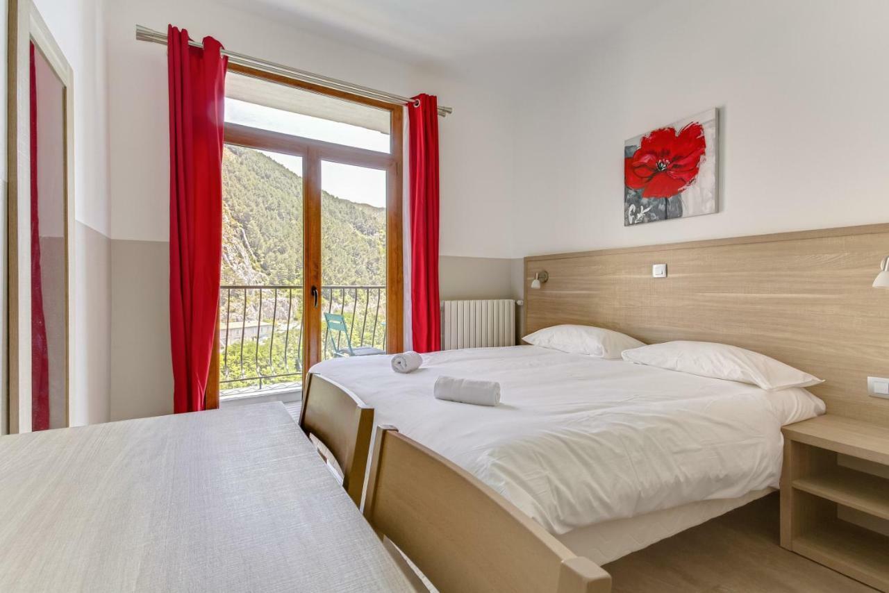 Hotel De La Citadelle Sisteron Esterno foto